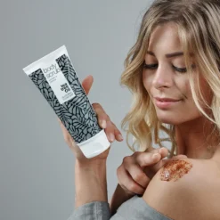 Australian Bodycare 3 Body Scrubs -Clarins Beauty Butik australian bodycare 3 body scrubs5