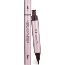 DUFFBEAUTY Master Stamp & Stroke Eyeliner Dark Chocolate - Grand 12mm 15 DUFFBEAUTY Master Stamp & Stroke Eyeliner Dark Chocolate - Grand 12mm -Clarins Beauty Butik duffbeauty master stamp stroke eyeliner dark chocolate grand 12mm 1633509802