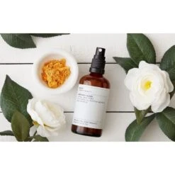 Evolve Satin Body Gloss 100 Ml -Clarins Beauty Butik evolve satin body gloss 100 ml 1622187411