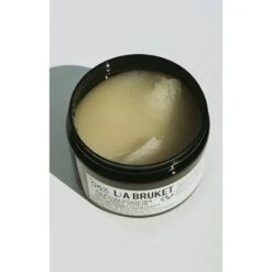 L:A Bruket 135 Sea Salt Body Scrub 420 Gr. - Marjorám/Eucalyptus 9 L:A Bruket 135 Sea Salt Body Scrub 420 Gr. - Marjorám/Eucalyptus -Clarins Beauty Butik la bruket 135 sea salt body scrub 420 gr marjorameucalyptus 1636704334