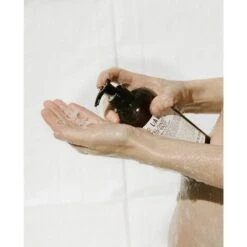 L:A Bruket 242 Hand & Body Wash 450 Ml - Elder 6 L:A Bruket 242 Hand & Body Wash 450 Ml - Elder -Clarins Beauty Butik la bruket 242 hand body wash 450 ml elder 1636704993