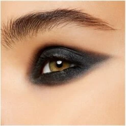 MAC Dazzleshadow Extreme 1,5 Gr. - Illuminaughty -Clarins Beauty Butik mac dazzleshadow extreme 15 gr illuminaughty 1626168595