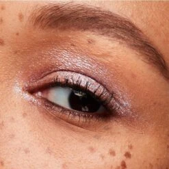 MAC Dazzleshow Liquid 4,6 Gr. - Diamond Crumbles -Clarins Beauty Butik mac dazzleshow liquid 46 gr diamond crumbles 1628166351