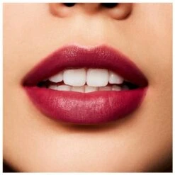 MAC Powder Kiss Liquid Lipcolour 3 Gr. - Got A Callback -Clarins Beauty Butik mac powder kiss liquid lipcolour 3 gr got a callback 1625645714