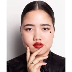 MAC Studio Fix Fluid SPF 15 Foundation 30 Ml - NC13 -Clarins Beauty Butik mac studio fix fluid spf 15 foundation 30 ml nc13 1625490095