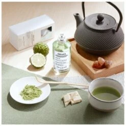Maison Margiela Replica Matcha Meditations EDT 100 Ml -Clarins Beauty Butik maison margiela replica matcha meditations edt 100 ml 1670493665