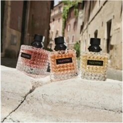 Valentino Donna Born In Roma EDP 30 Ml 19 Valentino Donna Born In Roma EDP 30 Ml -Clarins Beauty Butik valentino donna born in roma edp 30 ml 1645792556